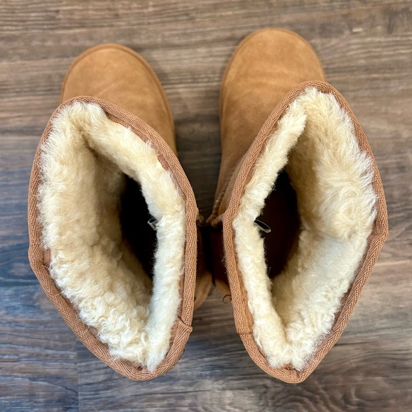 Beach Feet Size 8 “Classic Low" Chestnut Women’s Boot Ugg Style - Picture 4 of 6